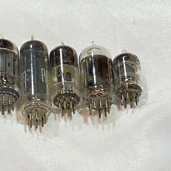 Vintage Lot of 26 Electron Vacuum Tubes Radio AMP Audio Not Tested As Is - Picture 14 of 16